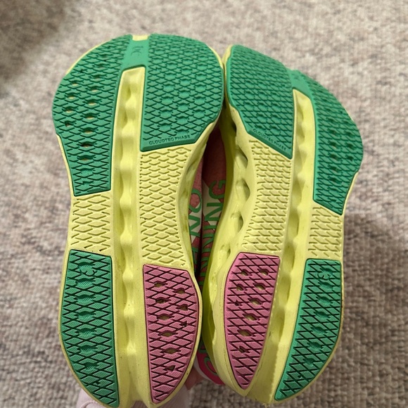 Sold - Picture 6 of 8